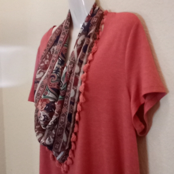 World Unity Knit Top with Matching Scarf - Picture 2 of 13
